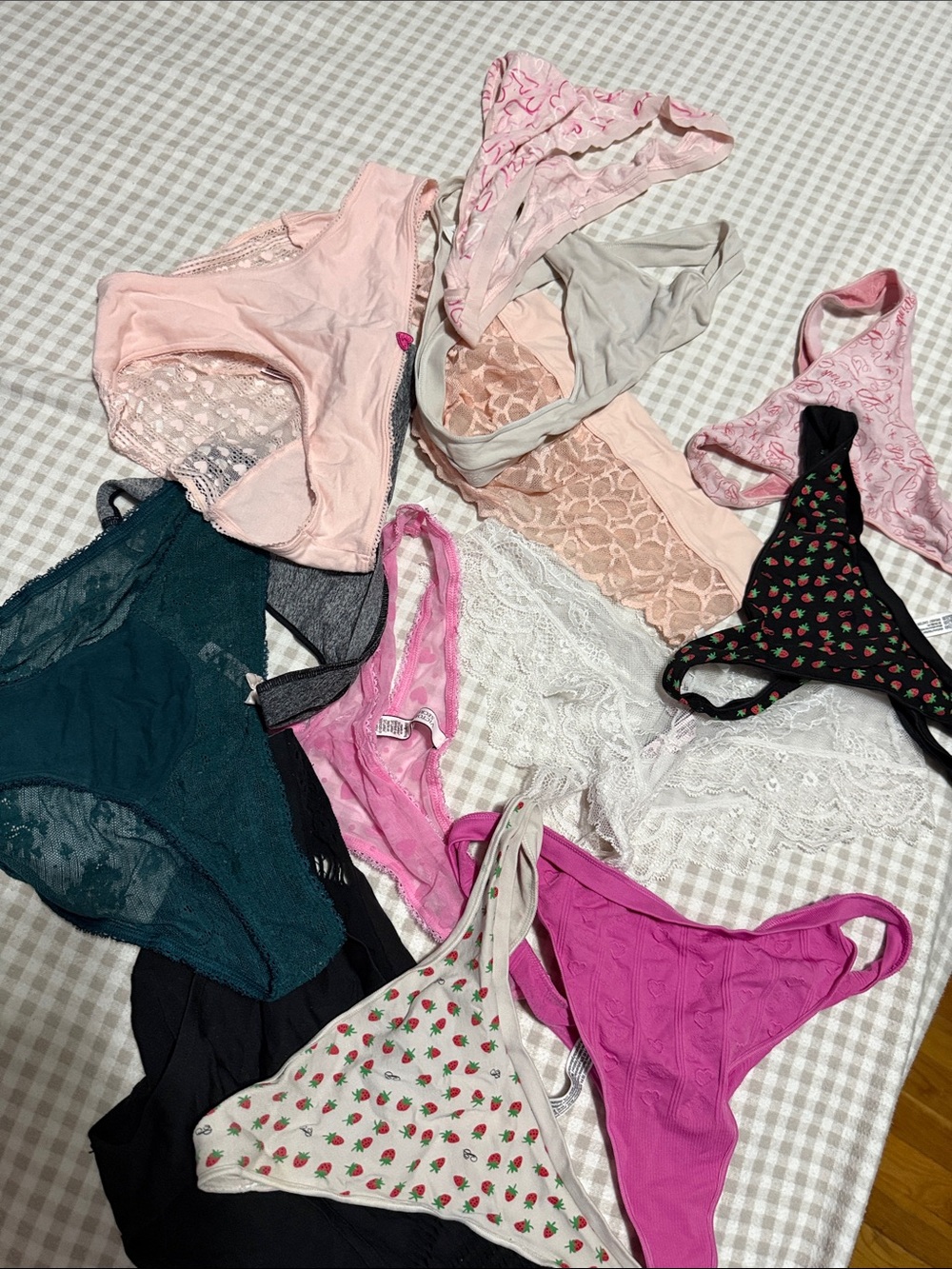 Victoria's Secret bundles